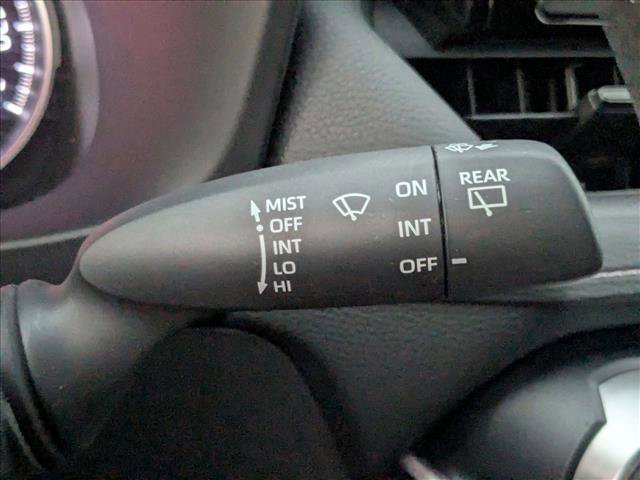 Used 2022 Toyota RAV4 LE image 7