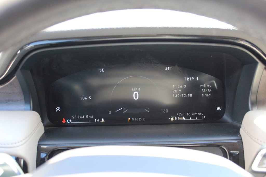 Used 2022 Lincoln Nautilus Reserve FWD image 10