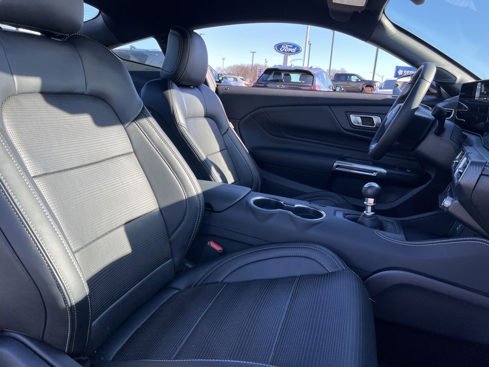 Used 2025 Ford Mustang GT Premium image 25