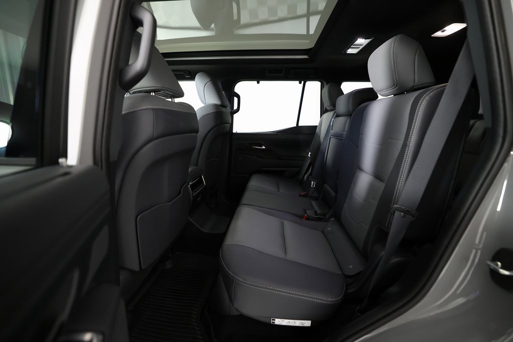 Used 2025 Lexus GX 550 image 17