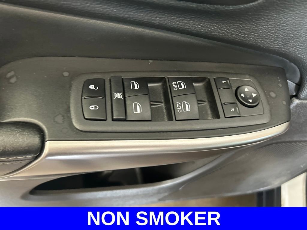 Used 2021 Jeep Cherokee Latitude Lux w/ Comfort/Convenience Group image 21