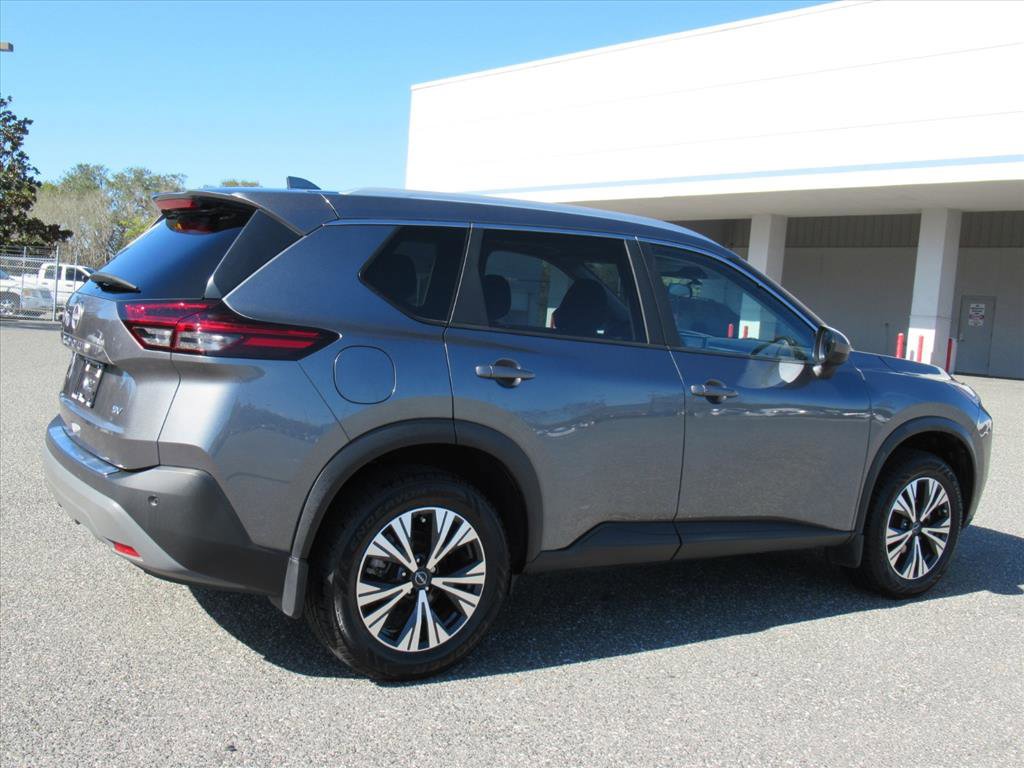 Used 2023 Nissan Rogue SV w/ SV Premium B Package image 7