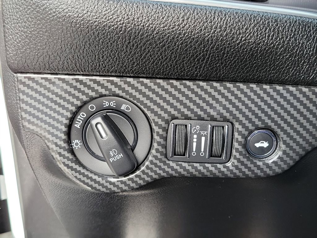 Certified 2021 Dodge Challenger R/T w/ Blacktop Package image 9