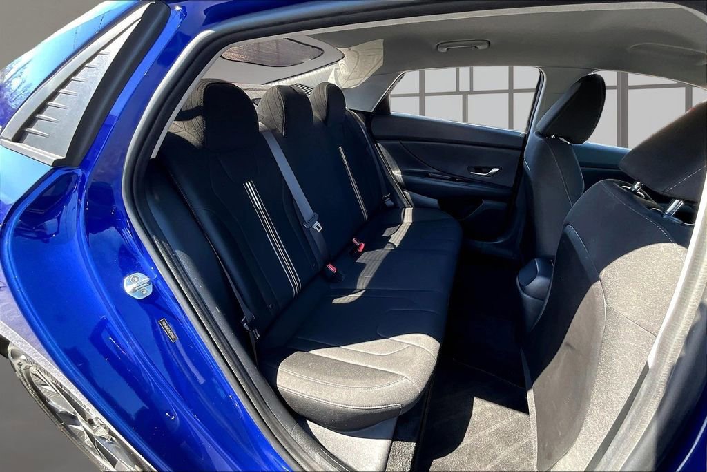 Used 2021 Hyundai Elantra SEL FWD image 27