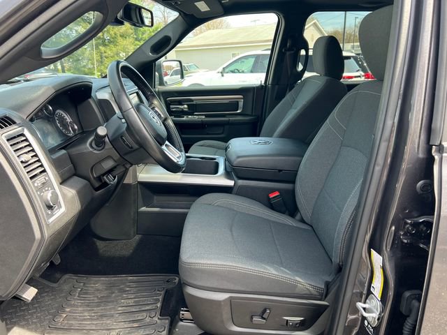 Used 2024 RAM 1500 Classic SLT AWD/4WD image 4