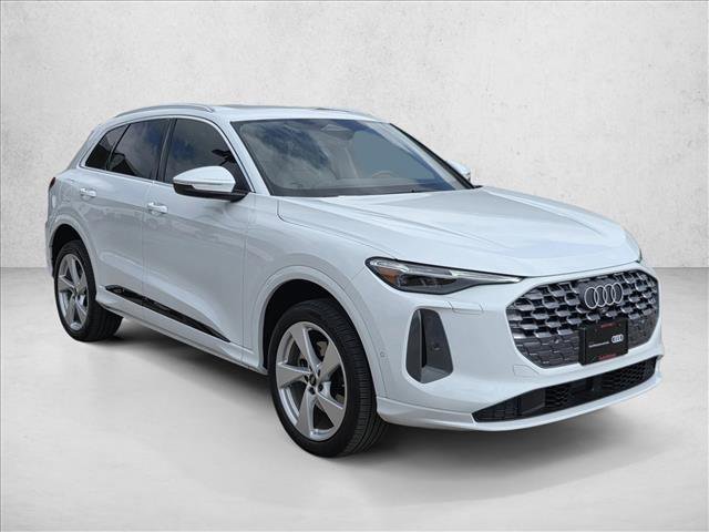 Certified 2025 Audi Q5 Premium Plus w/ Premium Plus image 3