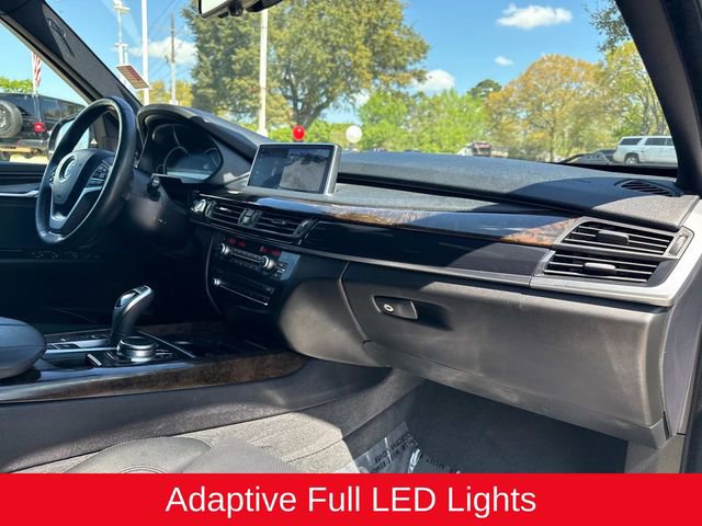 Used 2018 BMW X5 xDrive50i w/ M Sport Package image 19
