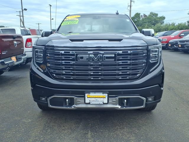 Used 2023 GMC Sierra 1500 Denali Ultimate AWD/4WD image 3