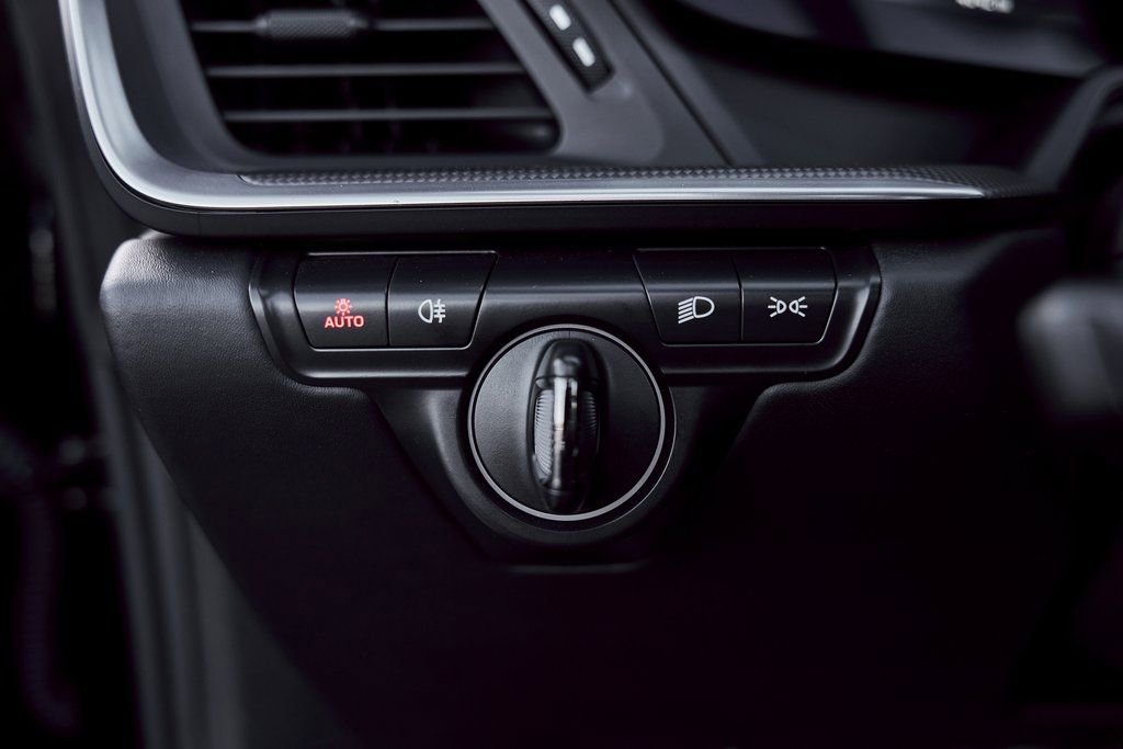 Used 2022 Porsche 911 Turbo S image 46