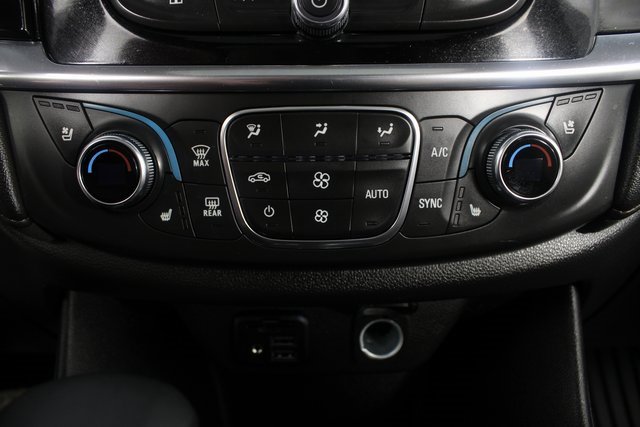 Used 2023 Chevrolet Traverse High Country image 8