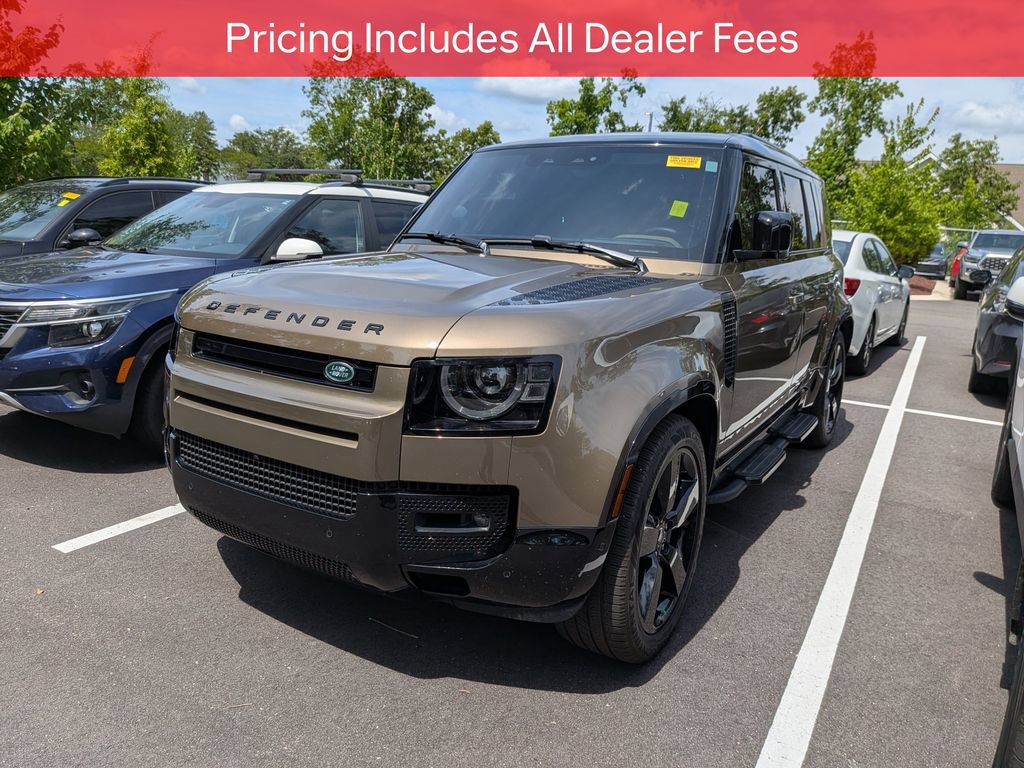 Used 2025 Land Rover Defender 110 X-Dynamic SE AWD/4WD image 3