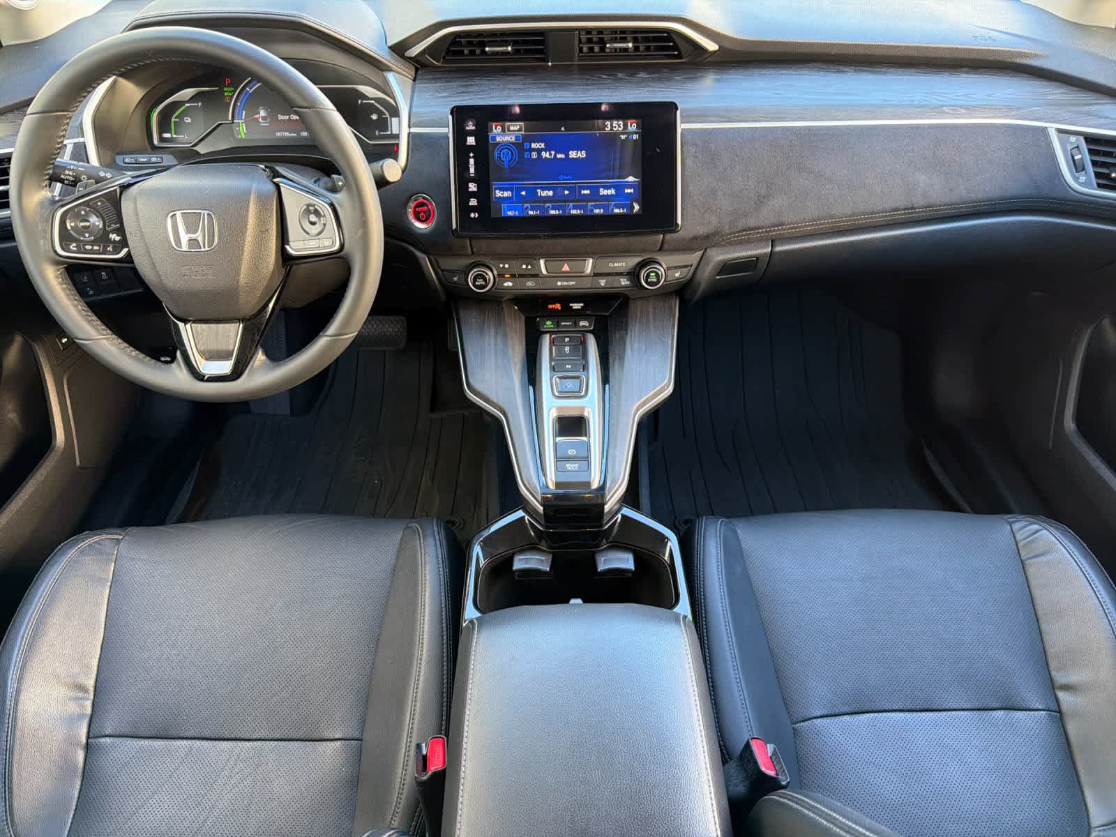 Used 2018 Honda Clarity Touring image 3
