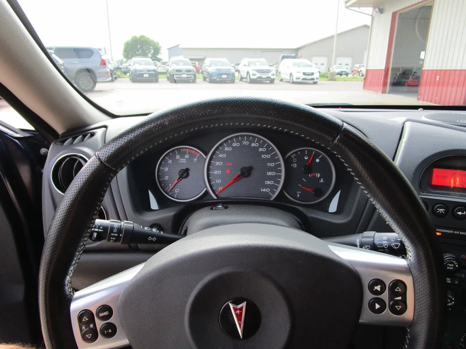 Used 2007 Pontiac Grand Prix w/ Sun And Sound Package FWD image 12