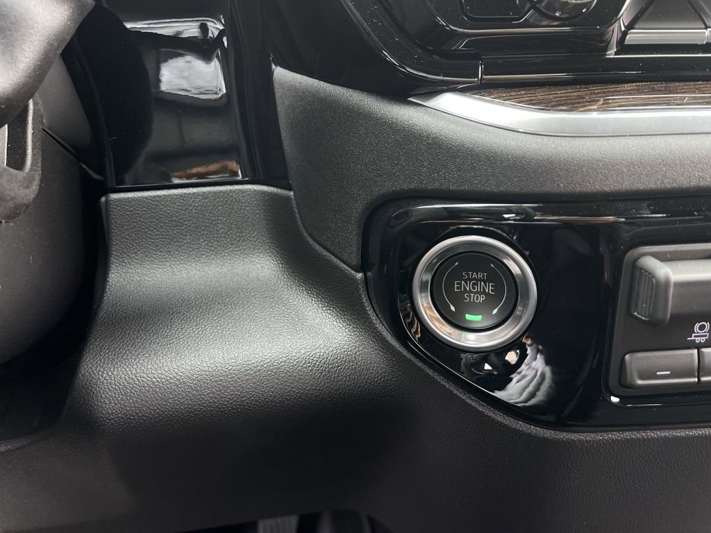 New 2026 GMC Sierra 1500 Elevation image 17