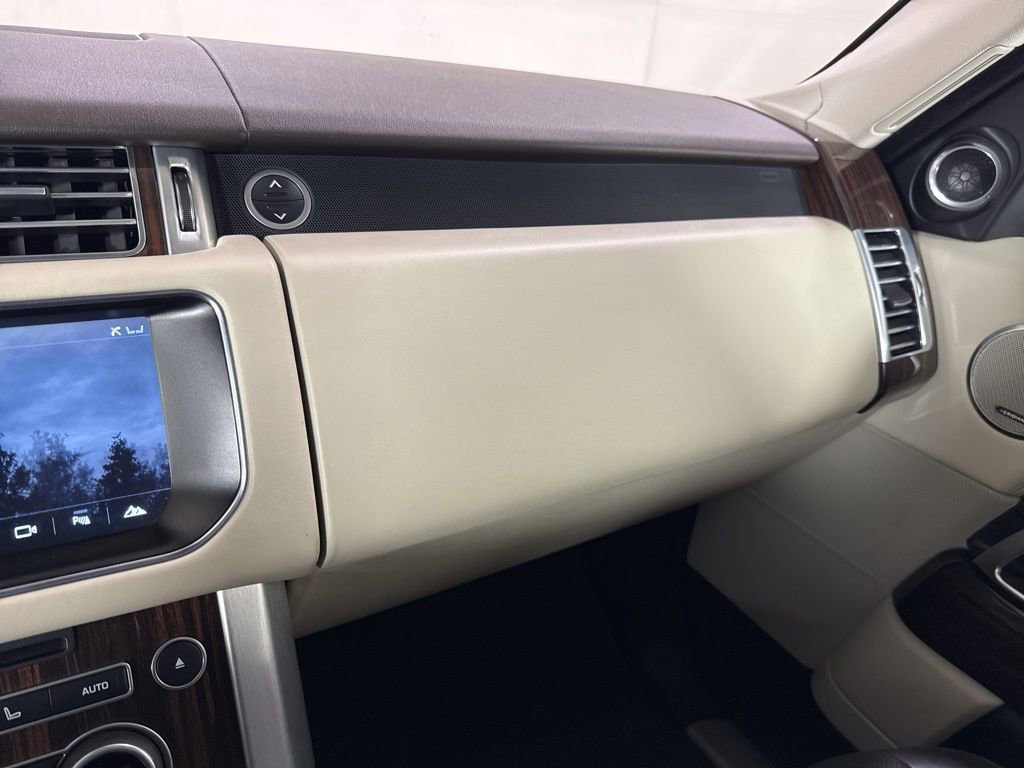 Used 2017 Land Rover Range Rover Supercharged image 31