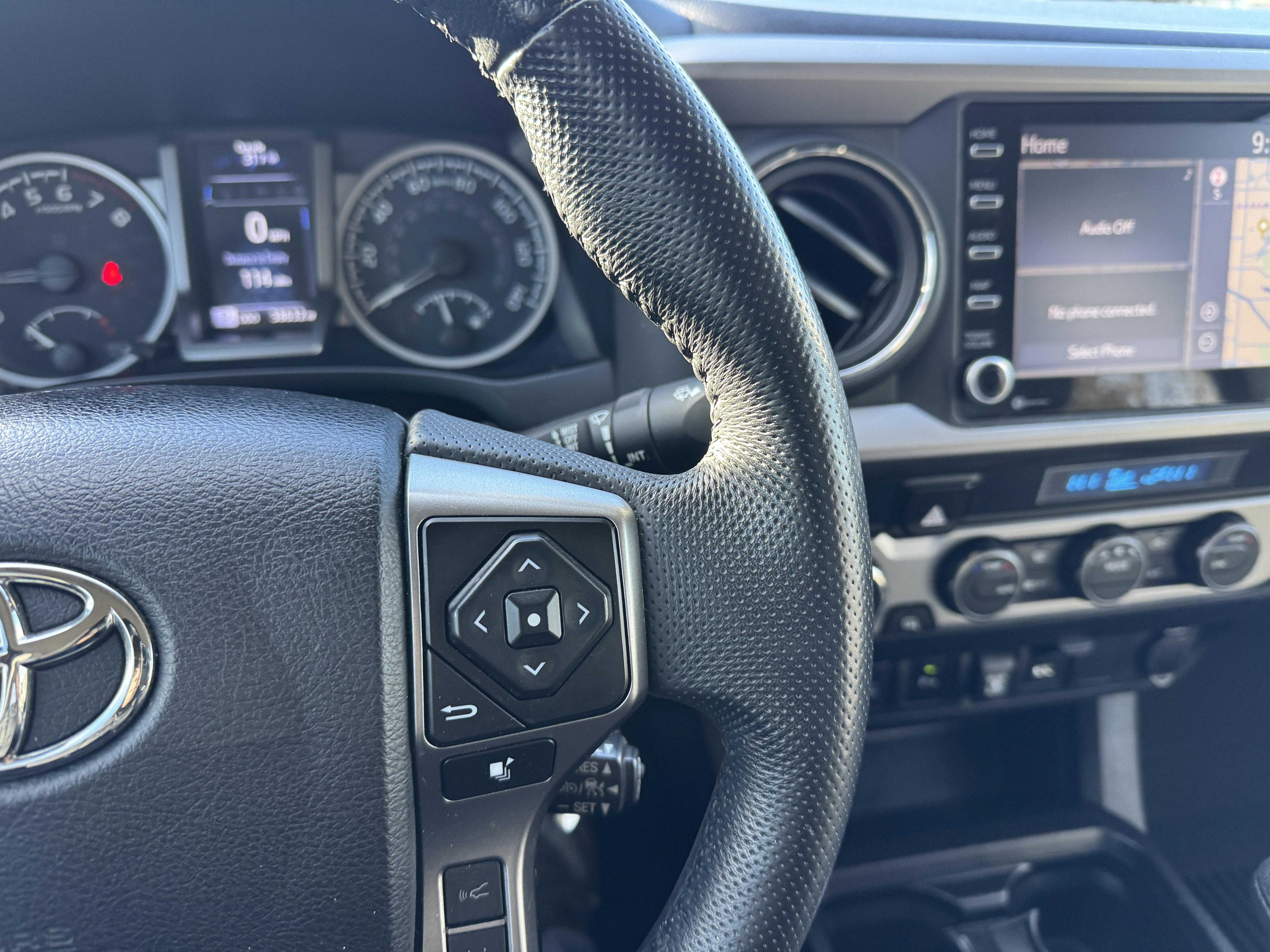 Used 2022 Toyota Tacoma SR5 image 23