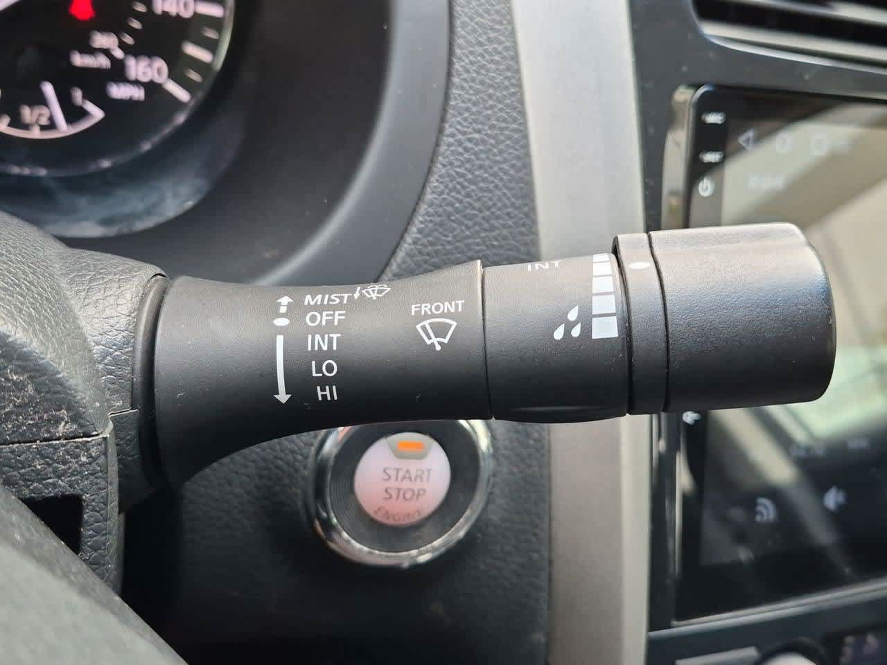 Used 2014 Nissan Altima 2.5 SV FWD image 25