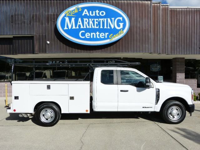 Used 2024 Ford F250 XL image 4