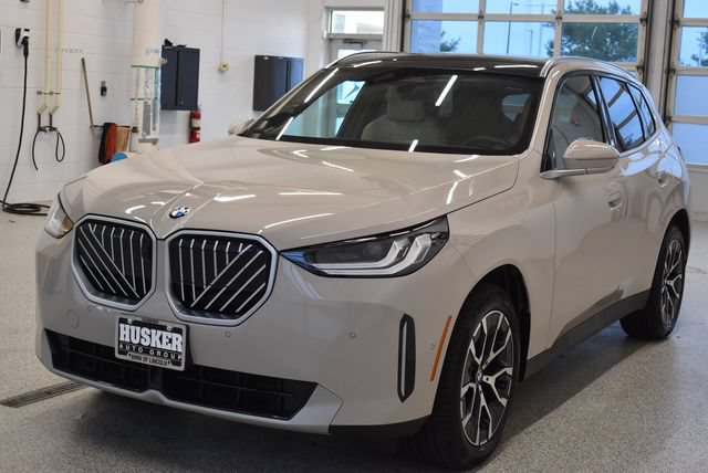 Used 2025 BMW X3 xDrive30i w/ Premium Package AWD/4WD image 9