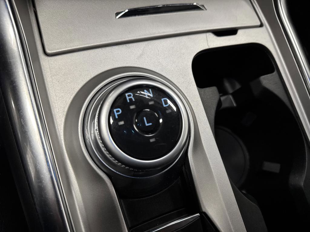 Used 2023 Ford Explorer Limited image 22