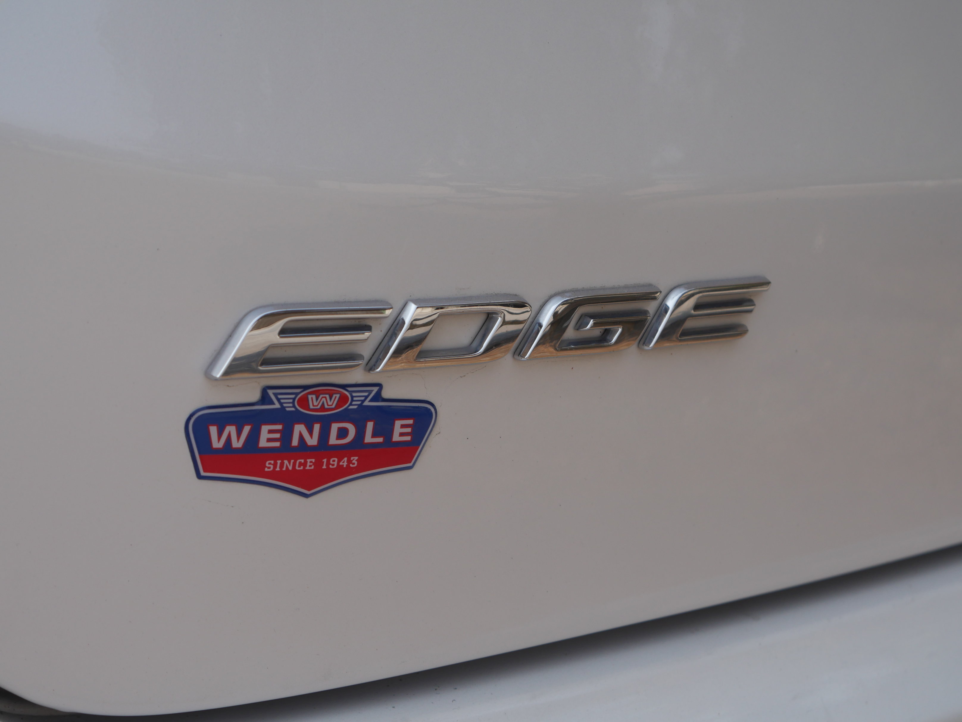 Used 2019 Ford Edge SEL w/ Equipment Group 201A AWD/4WD image 18