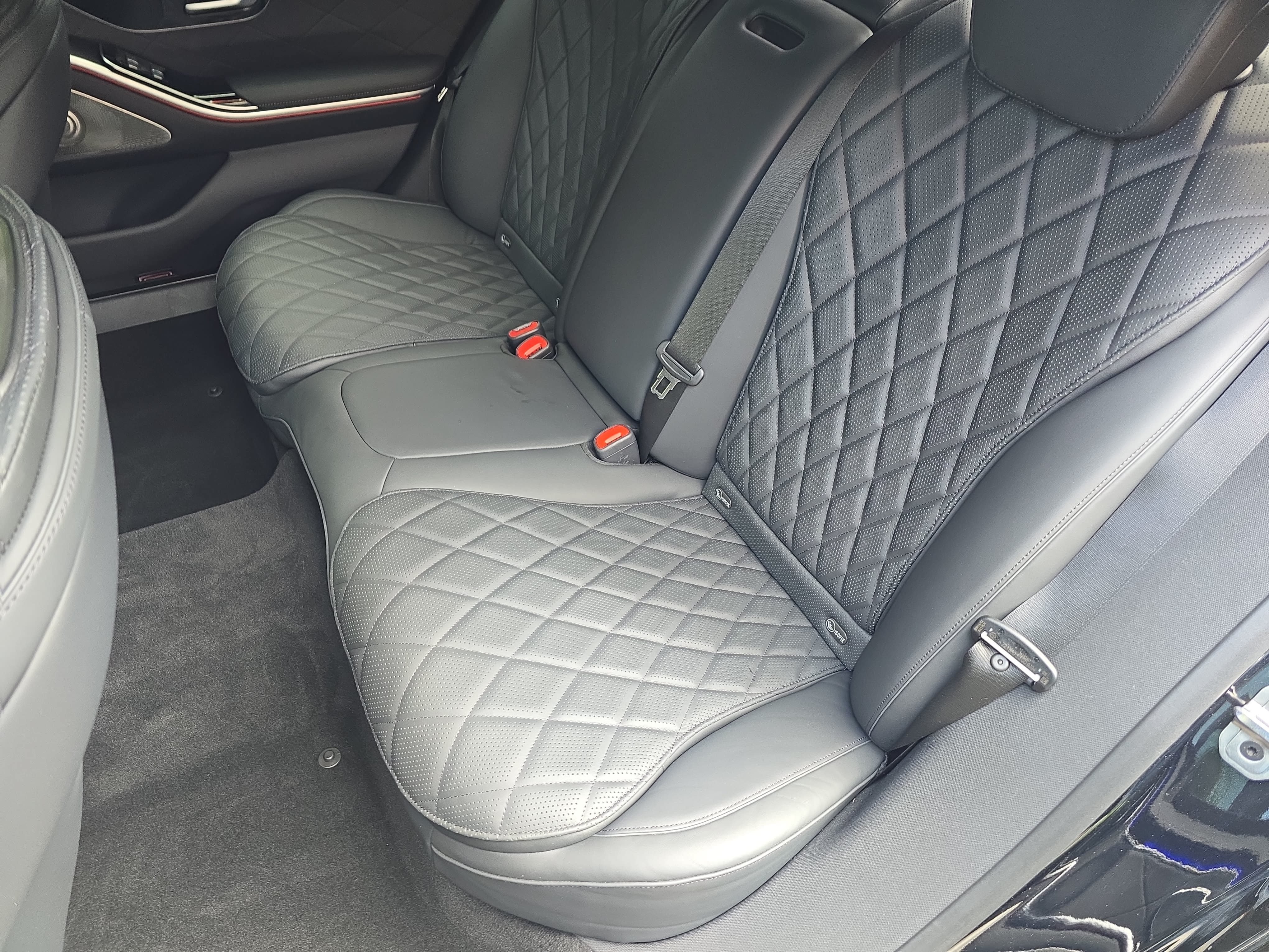 Used 2025 Mercedes-Benz S 580e 4MATIC Sedan image 14