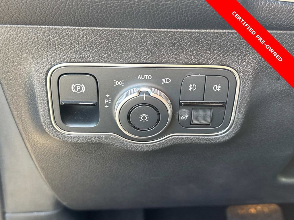 Used 2024 Mercedes-Benz GLB 250 image 19