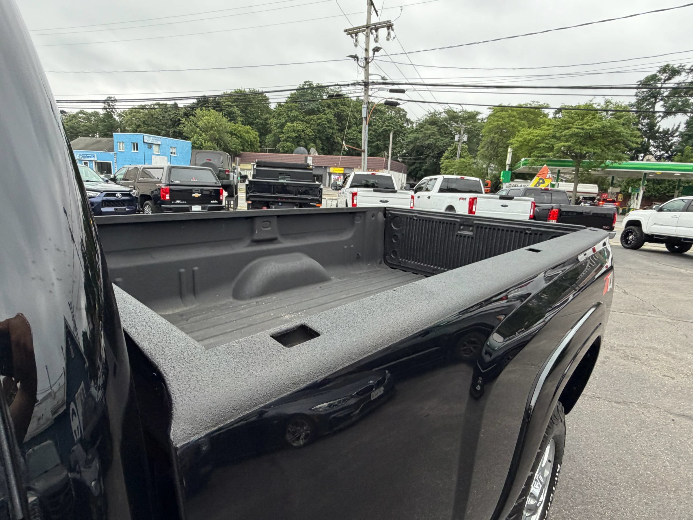 Used 2013 Chevrolet Silverado 2500 LTZ w/ LTZ Plus Package AWD/4WD image 37