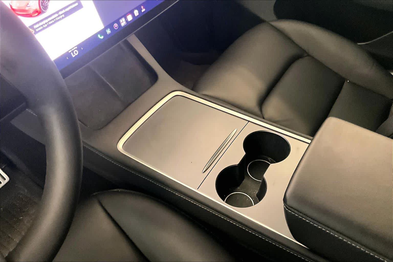 Used 2022 Tesla Model Y Performance AWD/4WD image 14