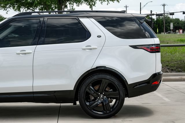 Used 2025 Land Rover Discovery Dynamic SE AWD/4WD image 15