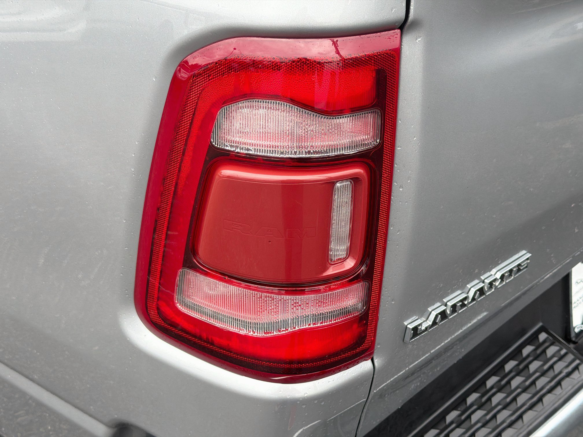 Used 2024 RAM 1500 Laramie AWD/4WD image 10