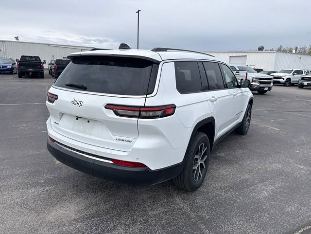 Used 2023 Jeep Grand Cherokee L Limited AWD/4WD image 3