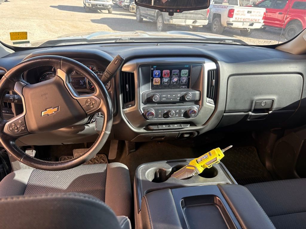 Used 2018 Chevrolet Silverado 1500 LT w/ LT Eassist Package image 12