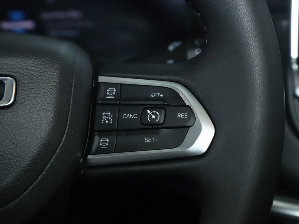 Used 2024 Jeep Compass Limited w/ High Altitude Package image 25