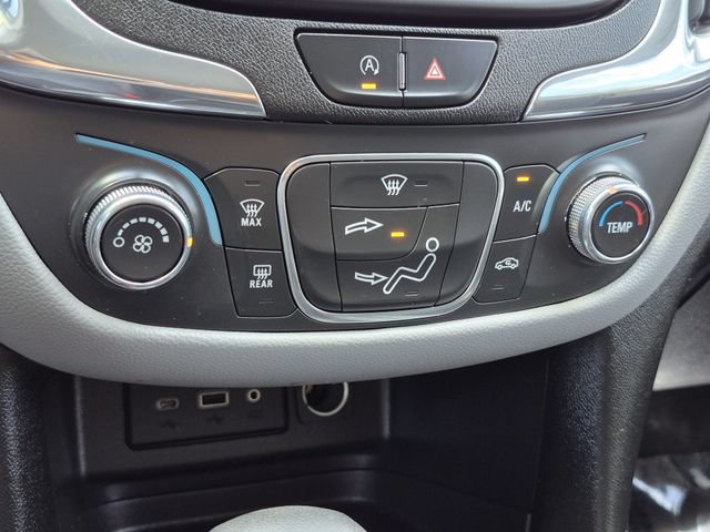 Used 2022 Chevrolet Equinox LS w/ LS Convenience Package FWD image 17