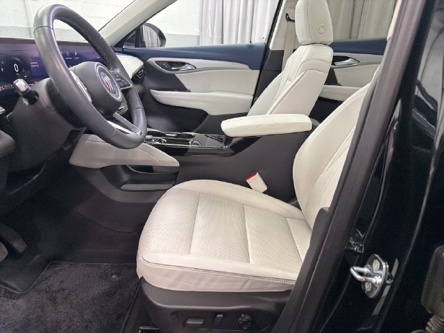 Used 2025 Buick Envision Avenir AWD/4WD image 10