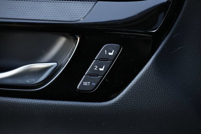 Used 2024 Honda CR-V EX-L image 16
