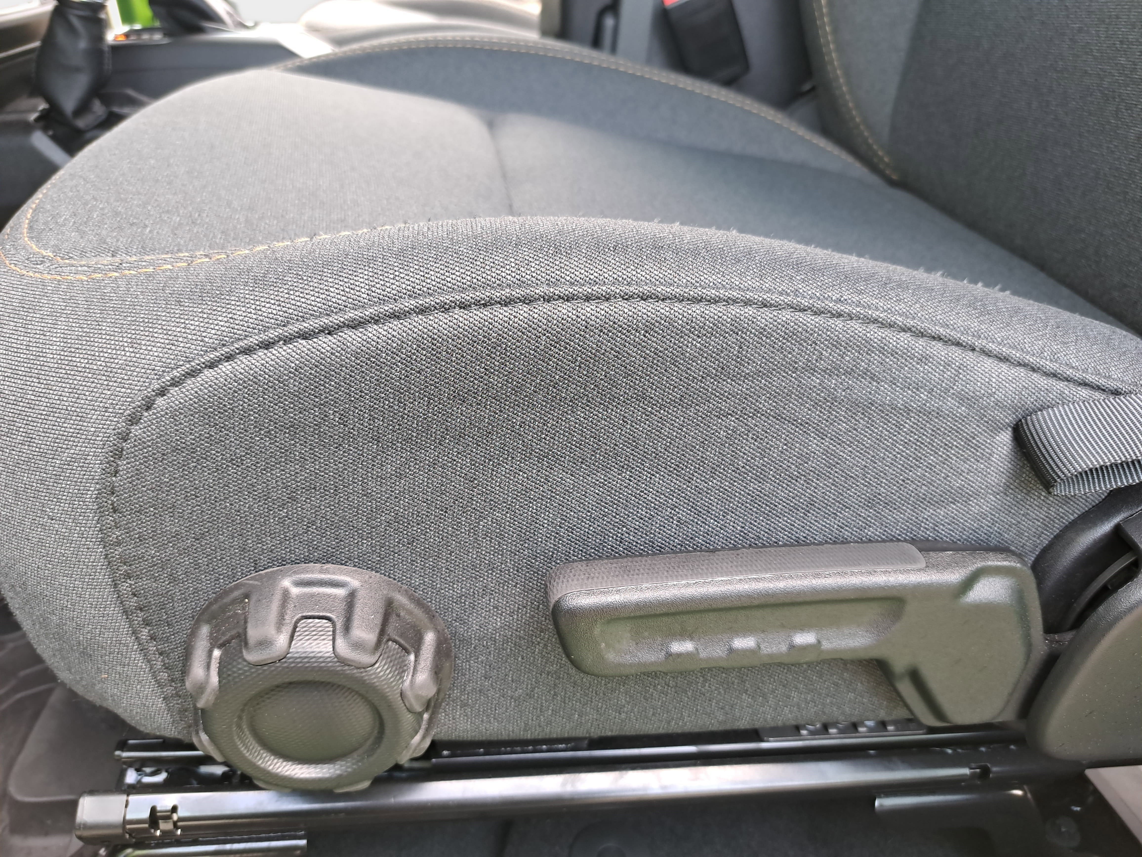 Used 2025 Jeep Wrangler Willys image 26