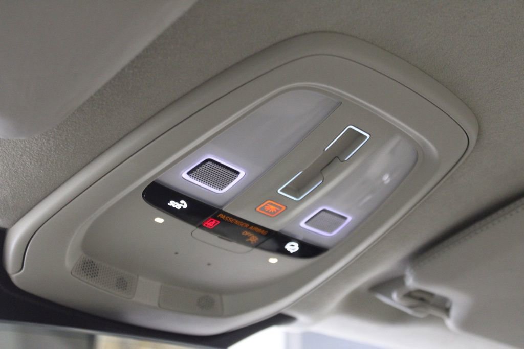 Used 2024 Volvo XC90 B6 Ultimate w/ Lounge Package image 31