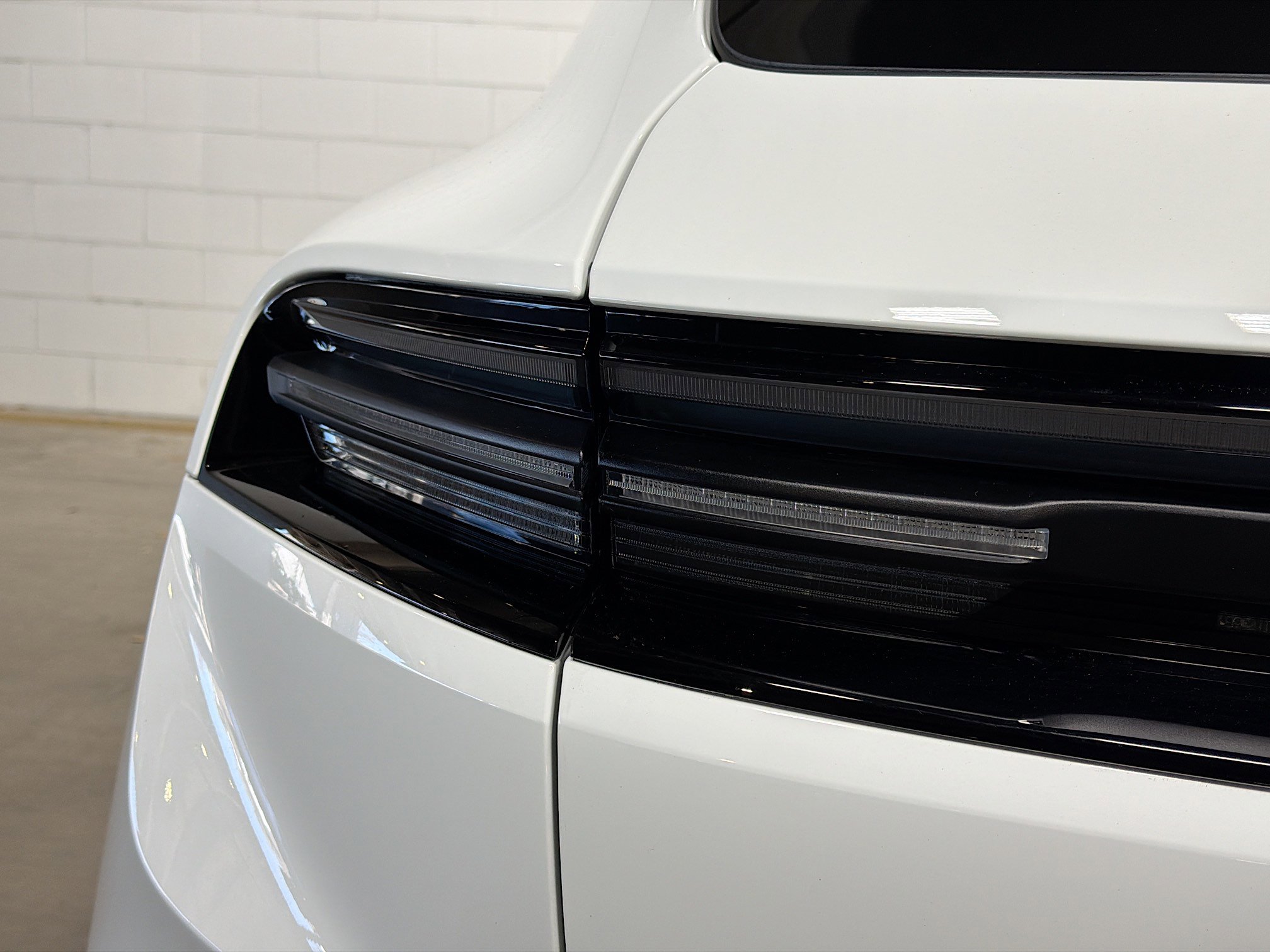 Certified 2025 Porsche Macan 4S Electric image 11