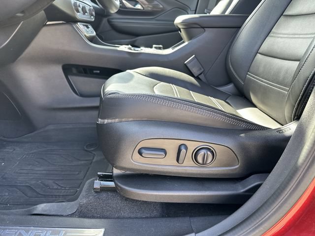 Used 2024 GMC Terrain Denali w/ LPO, Floor Liner Package AWD/4WD image 16