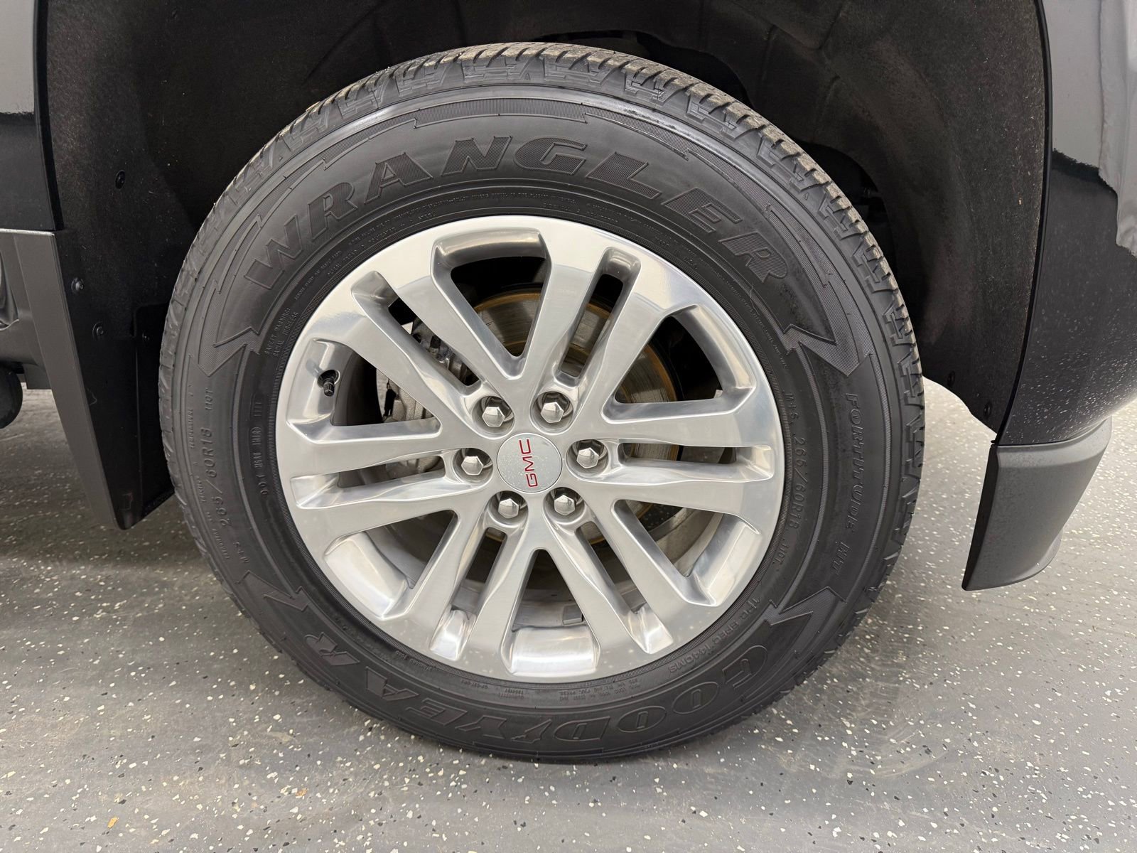 Used 2018 GMC Canyon SLT w/ Driver Alert Package image 21