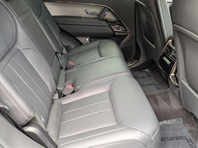 Used 2025 Land Rover Range Rover Sport SE AWD/4WD image 21