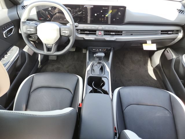 New 2026 Kia K4 GT-Line w/ GT-Line Premium Package FWD image 18
