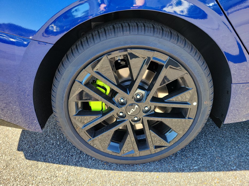 New 2027 Kia K5 GT FWD image 9