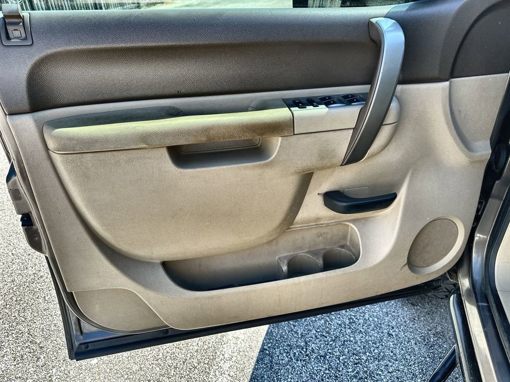 Used 2012 Chevrolet Silverado 2500 LT w/ Interior Plus Package image 8