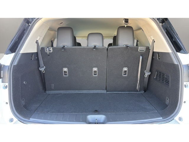 New 2026 Nissan Pathfinder SL AWD/4WD image 32