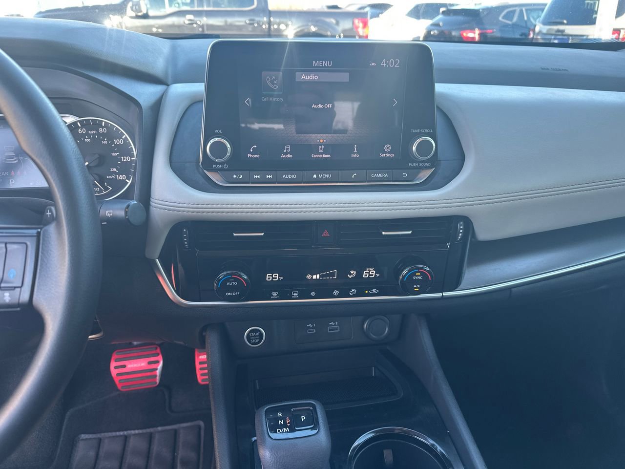 Used 2022 Nissan Rogue SV image 27