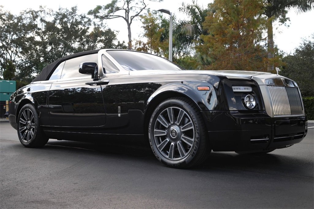 Used 2010 Rolls-Royce Phantom Drophead Coupe image 9