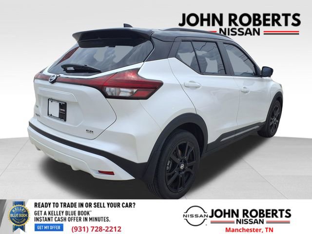 Used 2021 Nissan Kicks SR image 16